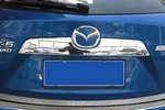 Хромированная накладка на крышку багажника над номером OEM-Tuning Mazda CX-5 2012-2017