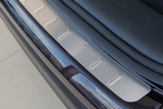 Накладка на задний бампер штампованная Alu-Frost Nissan Tiida 2006-2012