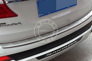 Накладка на задний бампер стальная с загибом OEM-Tuning Hyundai Grand Santa Fe 2013-2019 ― Auto-Clover