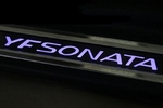 Накладки с подсветкой на пороги Change Up Hyundai Sonata 2009-2014
