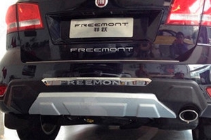Защитная накладка на задний бампер OEM-Tuning Fiat Freemont 2011-2016 ― Auto-Clover