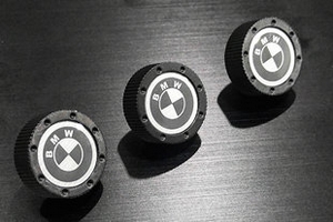 Болты для крепления номерного знака BMW Dxsoauto Универсальные товары  ― Auto-Clover
