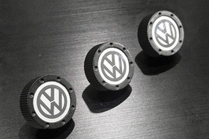 Болты для крепления номерного знака Volkswagen Dxsoauto Универсальные товары  ― Auto-Clover