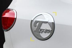Хромированная накладка на лючок бензобака Kyoungdong Volkswagen Tiguan I 2008-2016 ― Auto-Clover