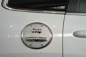 Хромированная накладка на лючок бензобака OEM-Tuning Jeep Cherokee 2014-2019 ― Auto-Clover