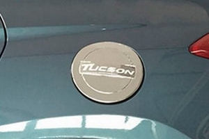 Хромированная накладка на лючок бензобака (вариант 1) OEM-Tuning Hyundai Tucson 2015-2019 ― Auto-Clover