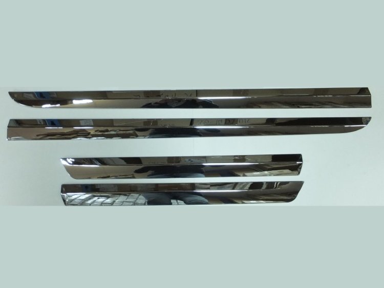 Хромированные молдинги на двери OEM-Tuning Volvo XC60 2008-2017 no.8795