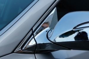 Хромированные накладки на крепления зеркал Autoclover Hyundai Santa Fe 2012-2018 ― Auto-Clover