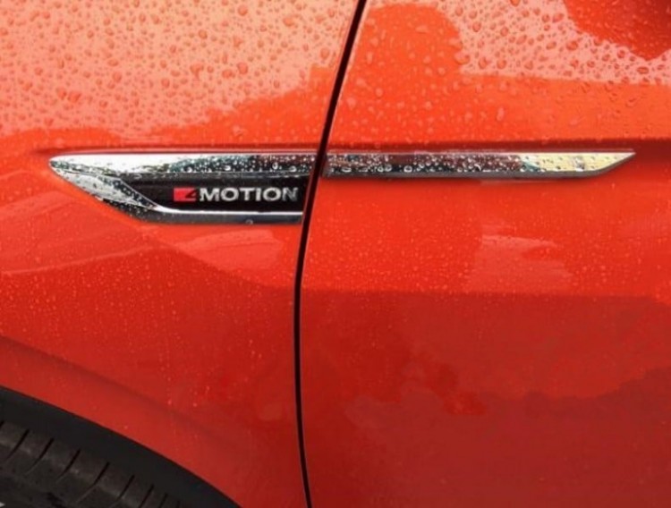 Хромированные накладки на крыло и дверь 4Motion OEM-Tuning Volkswagen Tiguan II 2016-2019 no.5558