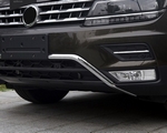 Хромированные накладки на передний бампер OEM-Tuning Volkswagen Tiguan II 2016-2019