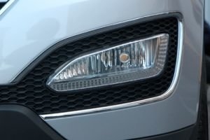 Хромированные накладки на противотуманные фары (2 элемента) Autoclover Hyundai Santa Fe 2012-2018 ― Auto-Clover