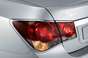 Хромированные накладки на задние фонари Autoclover Chevrolet Cruze 2008-2016 ― Auto-Clover