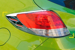 Хромированные накладки на задние фонари Kyoungdong Hyundai Veloster 2011-2019 ― Auto-Clover