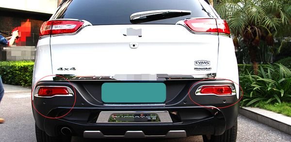 Хромированные накладки на задние противотуманные фары OEM-Tuning Jeep Cherokee 2014-2019 no.13780