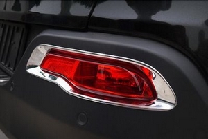 Хромированные накладки на задние противотуманные фары OEM-Tuning Jeep Cherokee 2014-2019 ― Auto-Clover