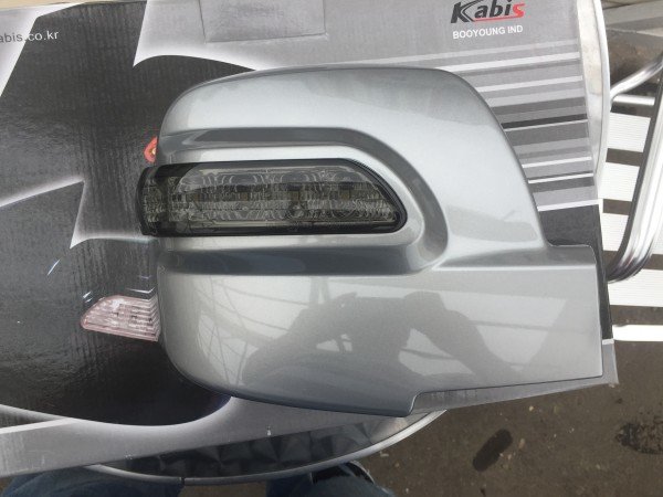 Корпуса боковых зеркал с тонированным повторителем и ДХО (3 режима) Kabis Hyundai Grand Starex (H-1) 2007-2019 14207