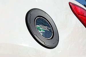Лючок бензобака EXOS (черный) Hyundai Santa Fe 2012-2018 ― Auto-Clover
