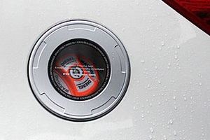 Лючок бензобака EXOS KIA Sportage 2010-2015 ― Auto-Clover