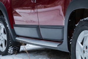 Молдинги на двери пластиковые Русская Артель Renault Duster 2011-2019 ― Auto-Clover