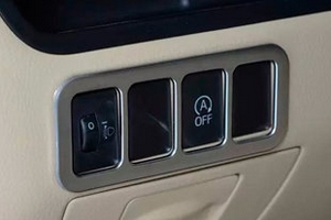 Накладка на боковую панель управления (1 элемент) OEM-Tuning Toyota Highlander 2014-2019 ― Auto-Clover
