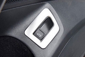 Накладка на кнопку открытия багажника пластиковая OEM-Tuning Volkswagen Passat B8​ 2015-2019 ― Auto-Clover