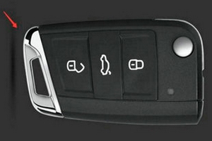 Накладка на корпус ключа хромированная OEM-Tuning Volkswagen Tiguan II 2016-2019 ― Auto-Clover