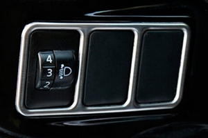 Накладка на панель управления левую верхнюю стальная OEM-Tuning Mitsubishi Outlander III 2013-2019 ― Auto-Clover