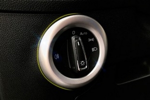 Накладка на панель управления светом пластиковая OEM-Tuning Skoda Kodiaq 2016-2019 ― Auto-Clover