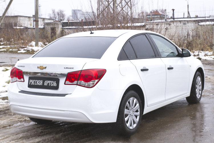 Накладка на площадку заднего бампера пластиковая Русская Артель Chevrolet Cruze 2008-2016 no.751