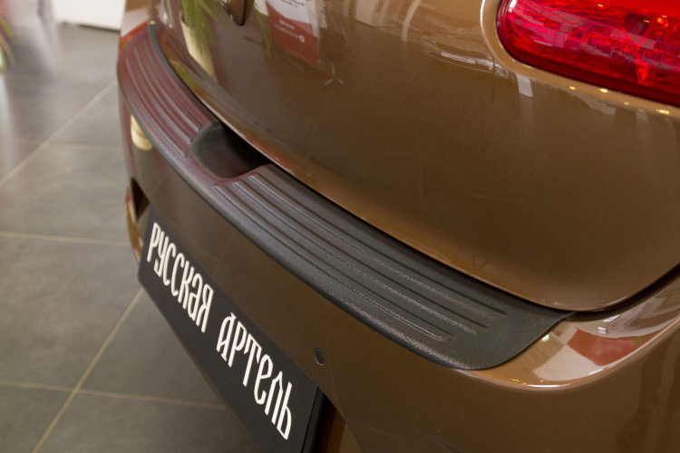 Накладка на площадку заднего бампера пластиковая Русская Артель KIA Ceed 2012-2018 no.822