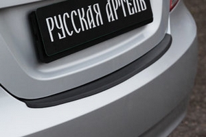 Накладка на площадку заднего бампера пластиковая Русская Артель Hyundai Solaris 2011-2017 ― Auto-Clover