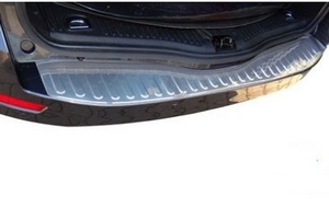Накладка на площадку заднего бампера полированная Omsa Line Ford Mondeo IV 2007-2014 ― Auto-Clover