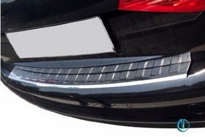 Накладка на площадку заднего бампера стальная (матированная) Omsa Line Audi A4 2007-2015 ― Auto-Clover