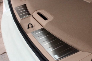 Накладка на порог багажника стальная OEM-Tuning Nissan X-Trail 2014-2019 ― Auto-Clover