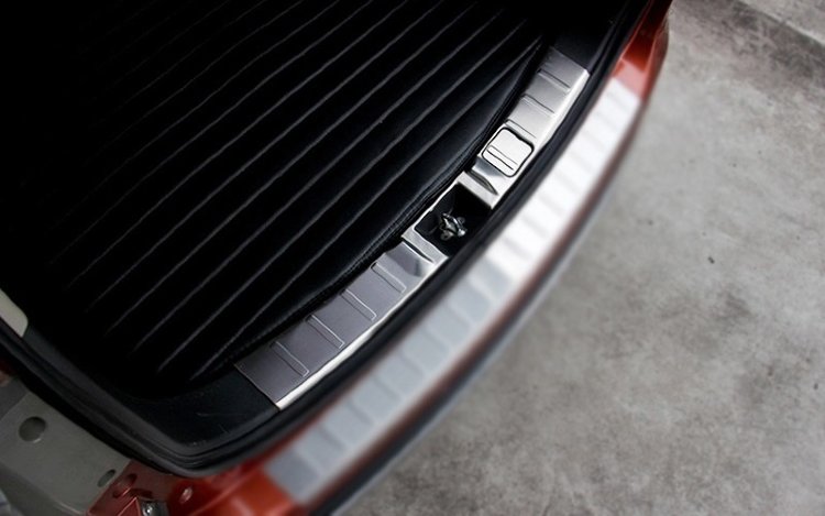 Накладка на порог багажника стальная OEM-Tuning Mitsubishi Outlander III 2013-2019 no.8207