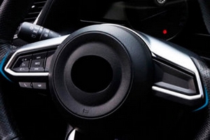 Накладка на руль пластиковая OEM-Tuning Mazda CX-5 2017-2019 ― Auto-Clover