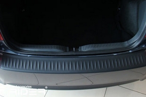 Накладка на задний бампер пластиковая Rider Toyota Auris 2006-2013 ― Auto-Clover