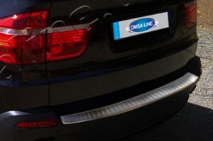 Накладка на задний бампер полированная Omsa Line BMW X5 (E70) 2006-2013 ― Auto-Clover
