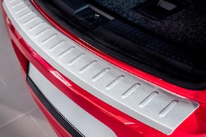 Накладка на задний бампер &quot;плоская&quot; матовая стальная Croni Mitsubishi ASX 2010-2019 ― Auto-Clover