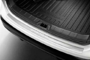 Накладка на задний бампер стальная с загибом OEM-Tuning Nissan Qashqai 2014-2019 ― Auto-Clover
