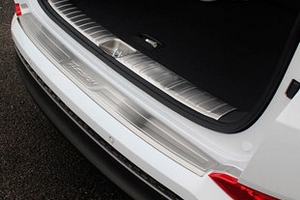 Накладка на задний бампер стальная с загибом (вариант 2) OEM-Tuning Hyundai Tucson 2015-2019 ― Auto-Clover