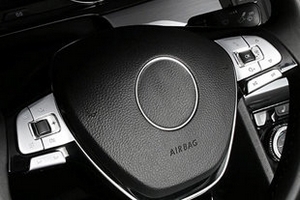 Накладки на кнопки управления на руле пластиковые OEM-Tuning Volkswagen Passat B8​ 2015-2019 ― Auto-Clover