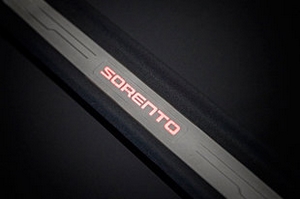 Накладки на пороги с подсветкой Change Up KIA Sorento Prime 2015-2019 ― Auto-Clover