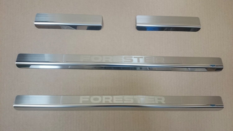 Накладки на пороги стальные Alu-Frost Subaru Forester 2013-2019 no.14706