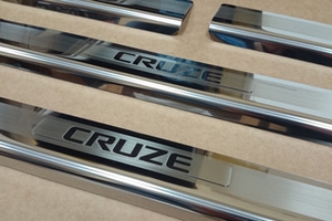 Накладки на пороги стальные Alu-Frost Chevrolet Cruze 2008-2016 ― Auto-Clover