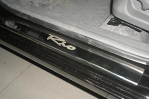 Накладки на пороги стальные Alu-Frost KIA Rio 2005-2010 ― Auto-Clover