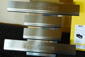 Накладки на пороги стальные INOX Alu-Frost Mitsubishi Outlander III 2013-2019 ― Auto-Clover