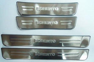 Накладки на пороги стальные JMT KIA Sorento 2009-2012 ― Auto-Clover