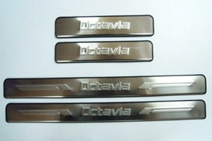 Накладки на пороги стальные JMT Skoda Octavia III 2013-2019 ― Auto-Clover
