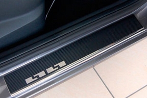 Накладки на пороги стальные карбон Alu-Frost Toyota RAV4 2013-2019 ― Auto-Clover